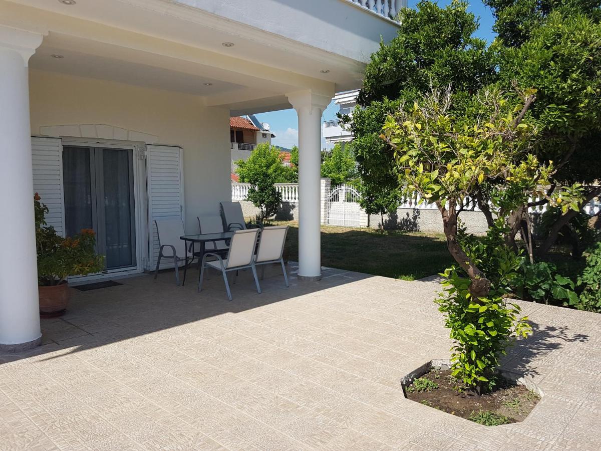 Konstantinos Apartments アマウディア エクステリア 写真