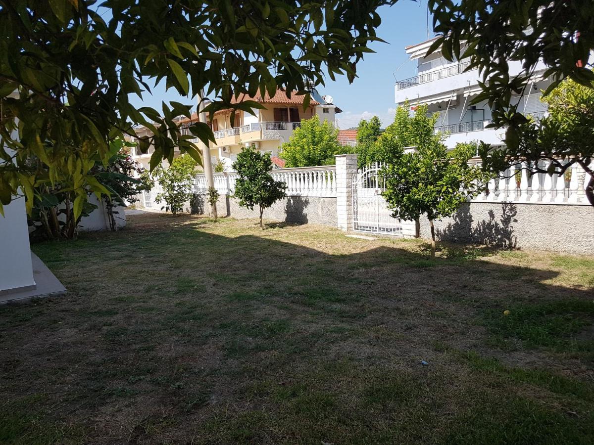 Konstantinos Apartments アマウディア エクステリア 写真