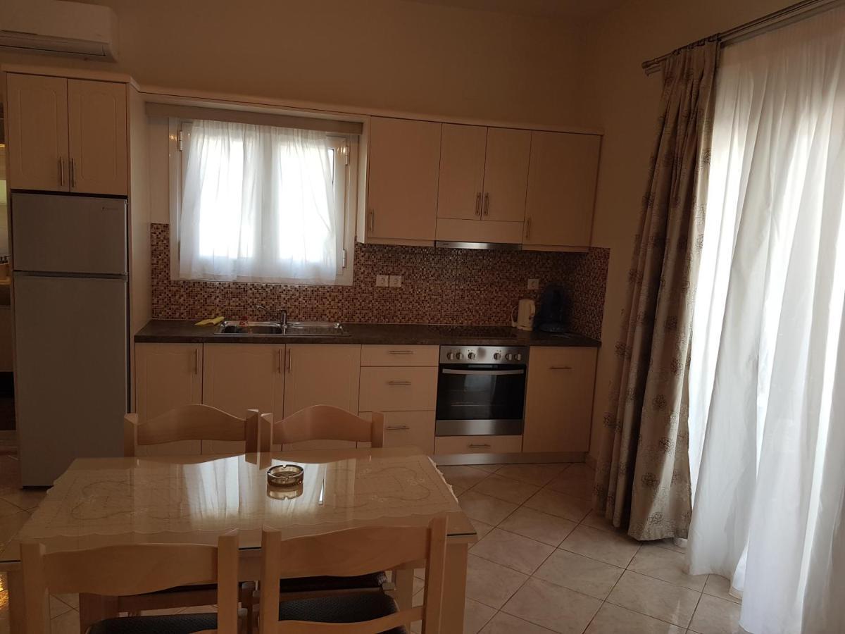 Konstantinos Apartments アマウディア エクステリア 写真
