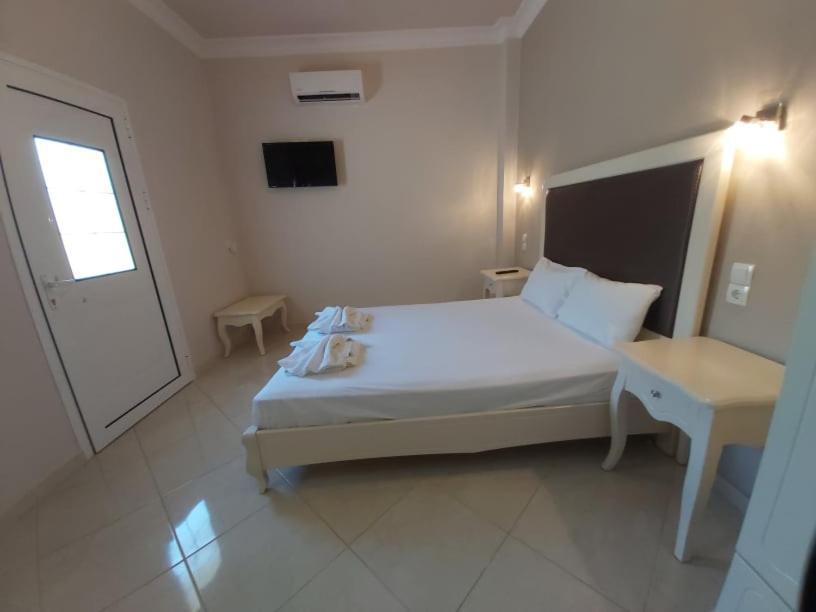 Konstantinos Apartments アマウディア エクステリア 写真