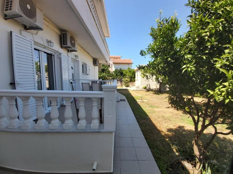 Konstantinos Apartments アマウディア エクステリア 写真