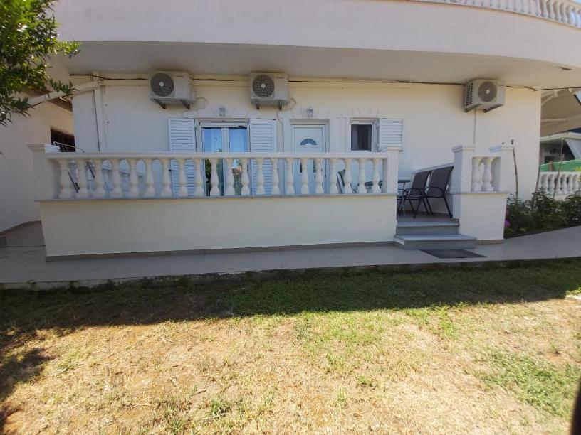Konstantinos Apartments アマウディア エクステリア 写真
