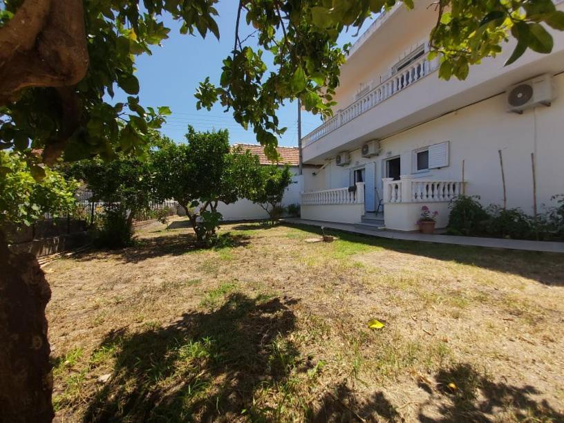 Konstantinos Apartments アマウディア 部屋 写真