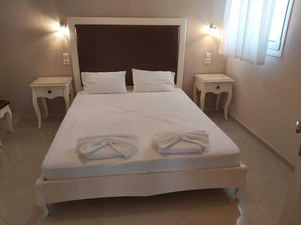 Konstantinos Apartments アマウディア 部屋 写真